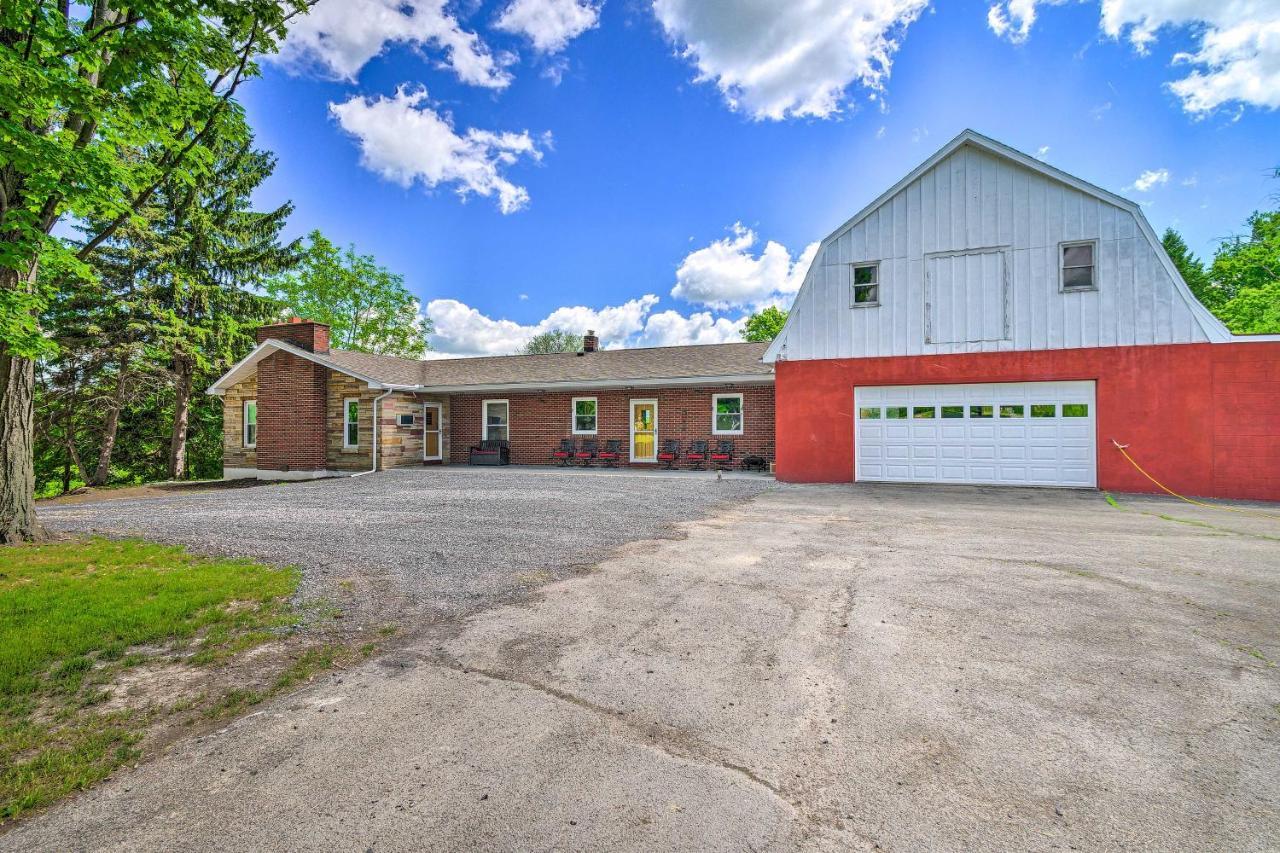 Roomy Montour Falls Retreat With Private Pool! Buitenkant foto